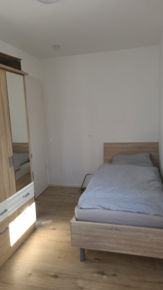 Anzeigenbild: Möbliertes WG-Zimmer im Kreuzerfeld in unmittelbarer Nähe zur Hochschule