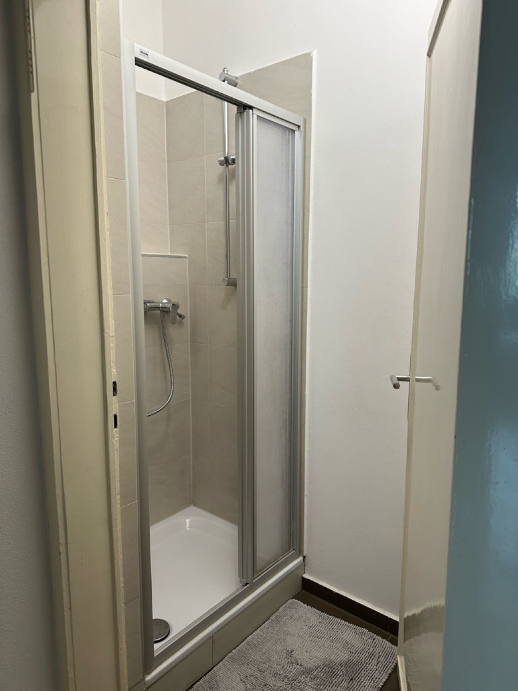 WG-Zimmer Maxfeld Äußere Bayreuther Straße 31 - separate bathroom