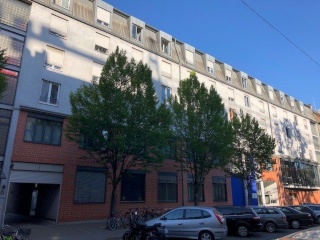 Anzeigenbild: 7er-WG in KA-Oststadt sucht neue/n Mitbewohner/in - 2024 modernisiert!