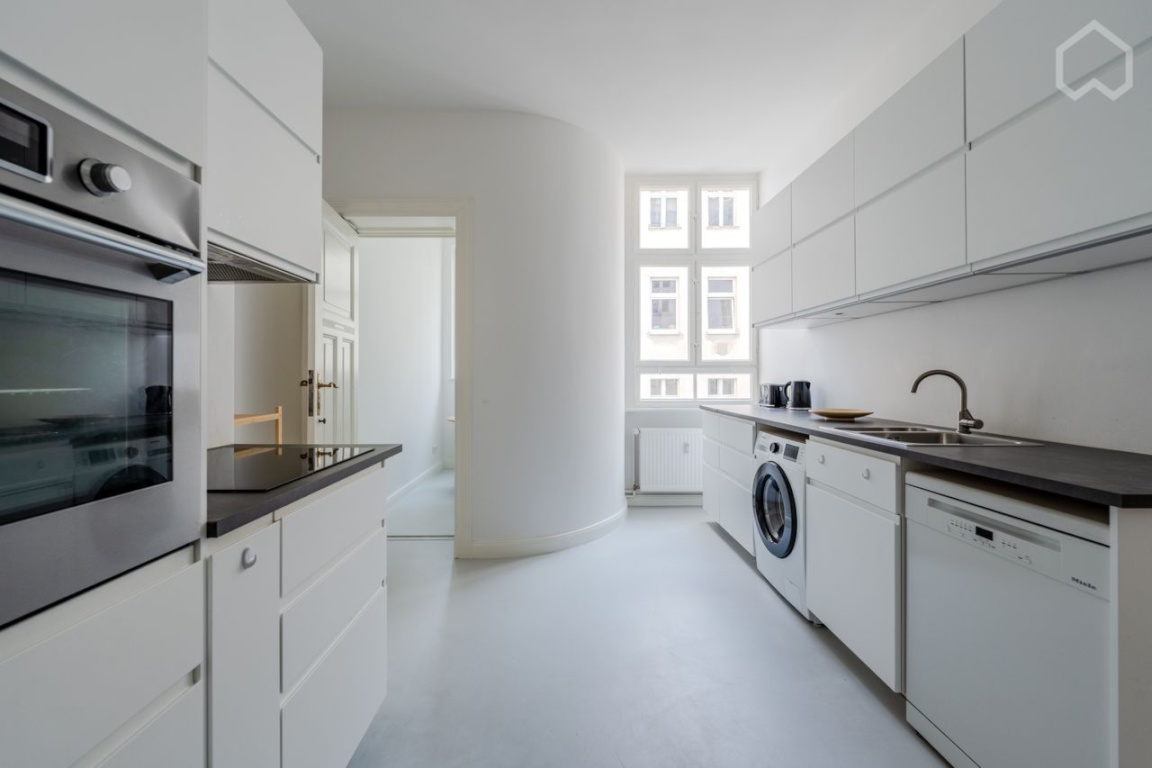 WG ZIMMER Stilvolles Zimmer mit Balkon in hochwertiger Wohnung auf der Torstraße / nahe Rosenthaler Platz – Torstraße, 10119 Berlin Mitte – Vorschaubild 13