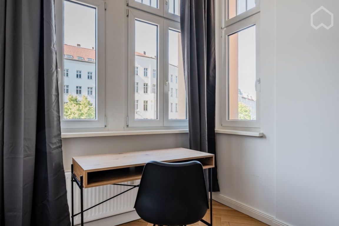 WG ZIMMER Stilvolles Zimmer mit Balkon in hochwertiger Wohnung auf der Torstraße / nahe Rosenthaler Platz – Torstraße, 10119 Berlin Mitte – Vorschaubild 7