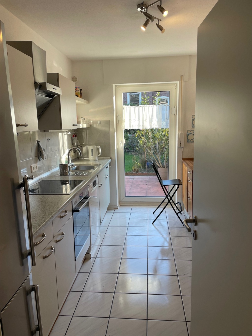 Wohnung mit Garten 3 km nahe Köln Weiden / frei ab September 2026 (auch monatsweise) – Aachener Straße, 50859 Köln Weiden – Vorschaubild 2