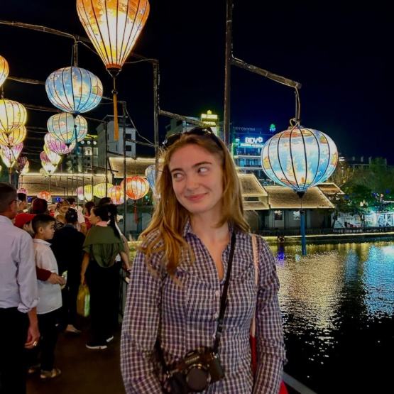 Anzeigenbild: suche entspannte WG (Studentin, 22 Jahre)