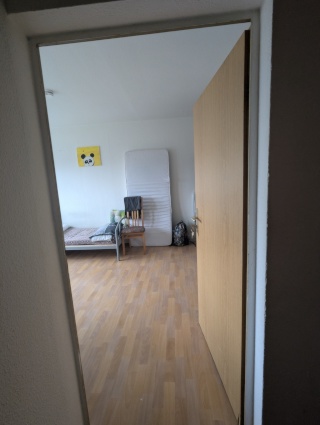 Ad image: Female accomodation in shared apartment