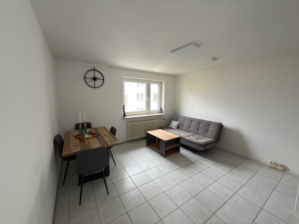 Voll möblierte 2-Zimmer-Wohnung in Erlangen-Bruck zu vermieten – Gerhart-Hauptmann-Str., 91058 Erlangen Bruck – Vorschaubild 3
