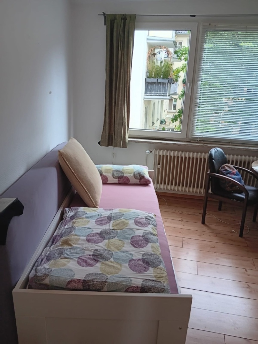 Wunderschönes Zimmer in WG