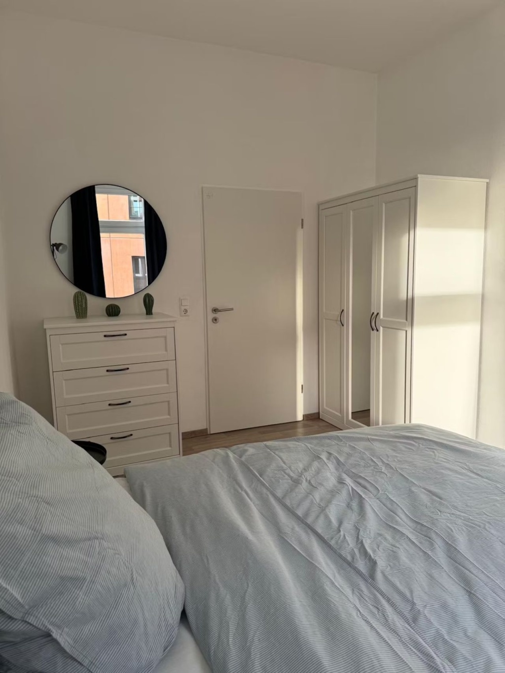Charmantes Zimmer in Ehrenfeld – Lichtstraße, 50825 Köln Bickendorf – Vorschaubild 3
