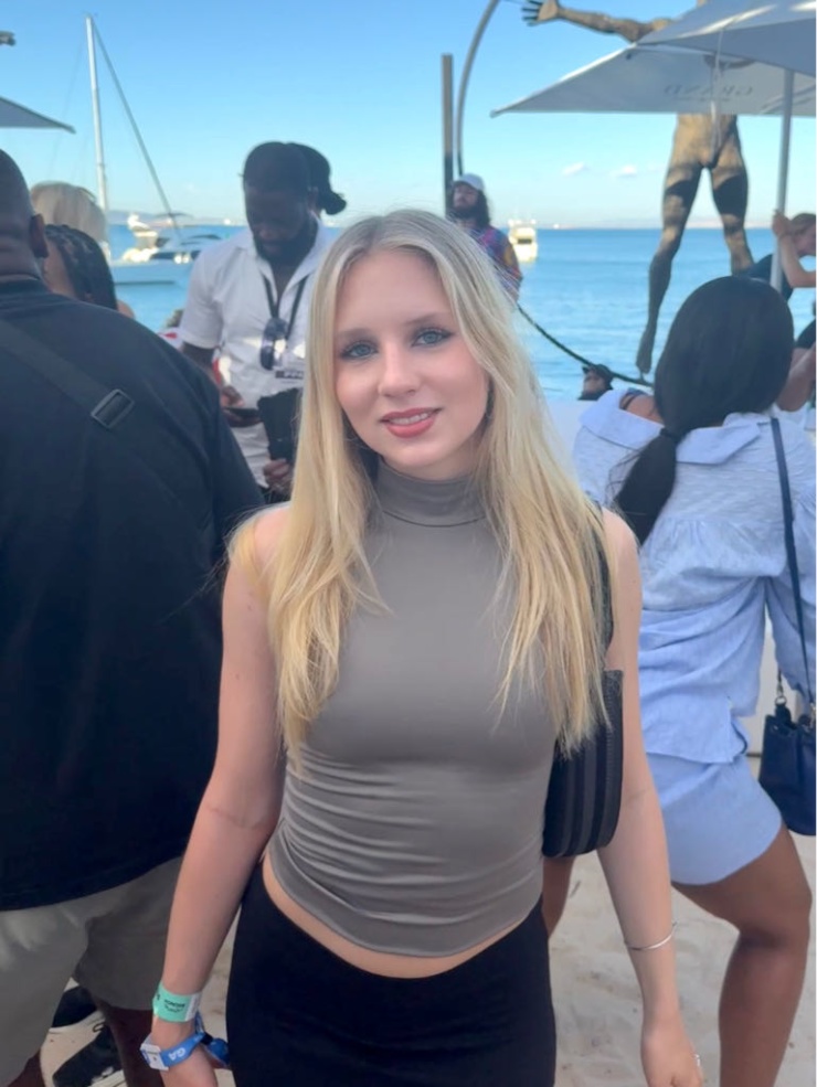 Ad image: Suche ordentliche WG mit gutem Miteinander (keine Zweck-WG)