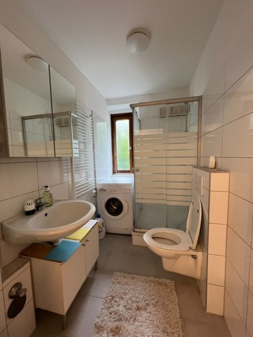 WG-Zimmer München Einhornallee 39 - Badezimmer