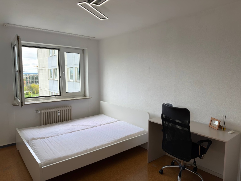 Voll möblierte 2-Zimmer-Wohnung in Erlangen-Bruck zu vermieten – Gerhart-Hauptmann-Str., 91058 Erlangen Bruck – Vorschaubild 15