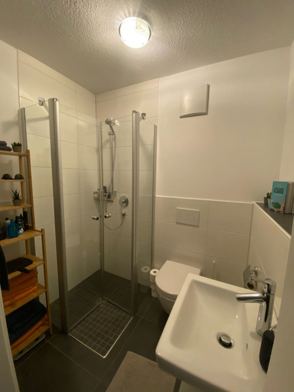 Habitación en WG Franklin George-Washington-Straße - das kleine Bad