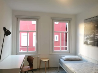 Anzeigenbild: Zimmer - Urbanes Zimmer in 3er WG