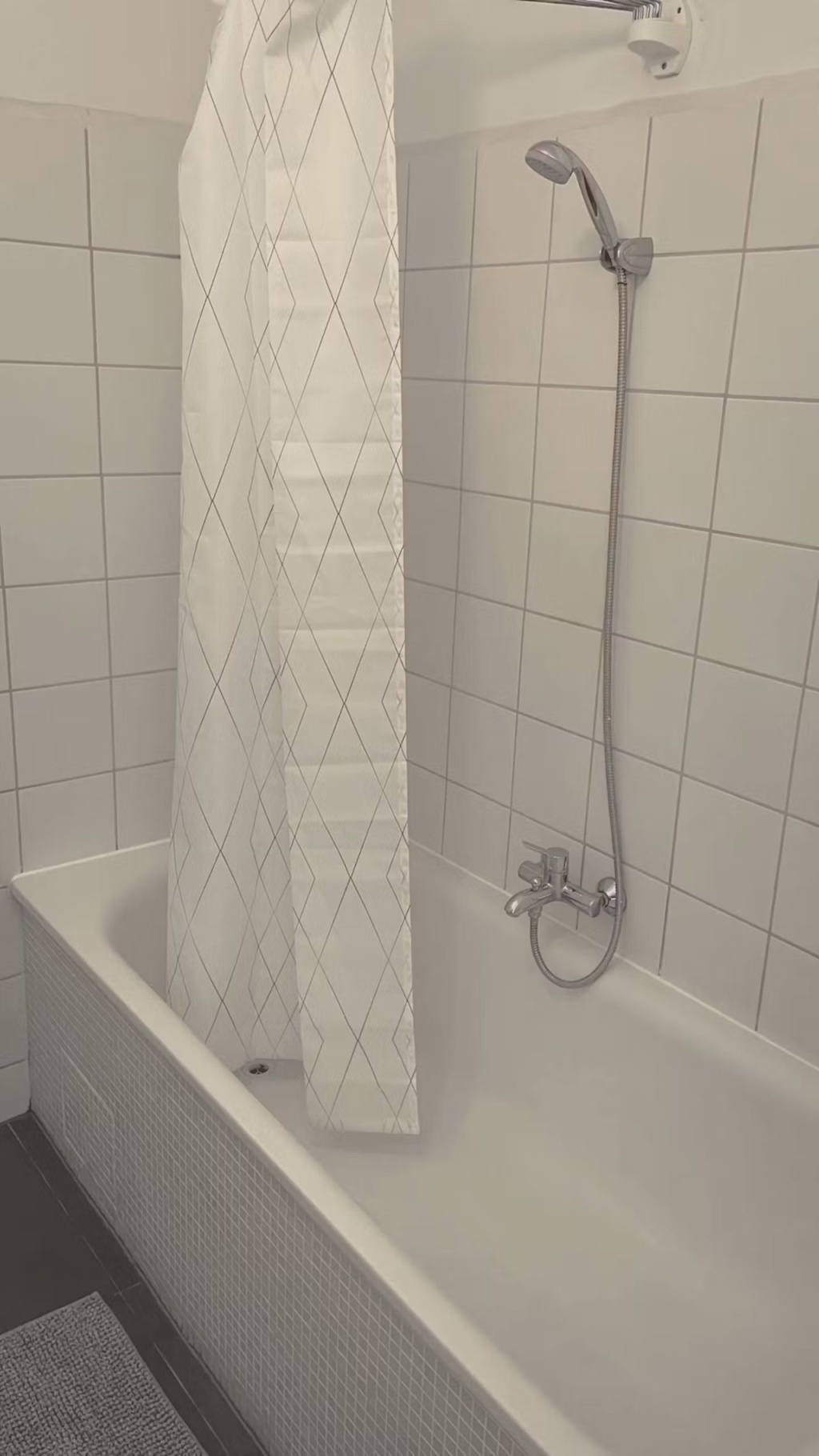 Ruhiges Zimmer mitten in Berlin-Kreuzberg! – Paul-Lincke-Ufer, 10999 Berlin Kreuzberg – Vorschaubild 9
