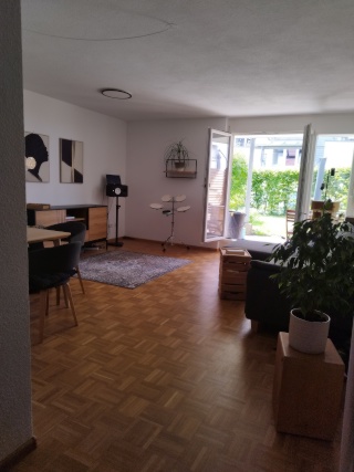 Anzeigenbild: Schöne 2-Zimmer-Wohnung mit Garten – komplett eingerichtet!