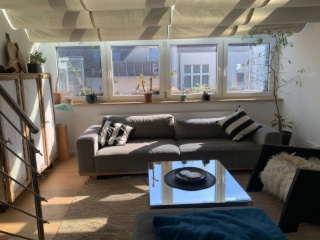 Möblierte 2-Zimmer-Dachgeschosswohnung am Boxhagener Platz – Preis all in (Internet, Strom, ...) — photo 1