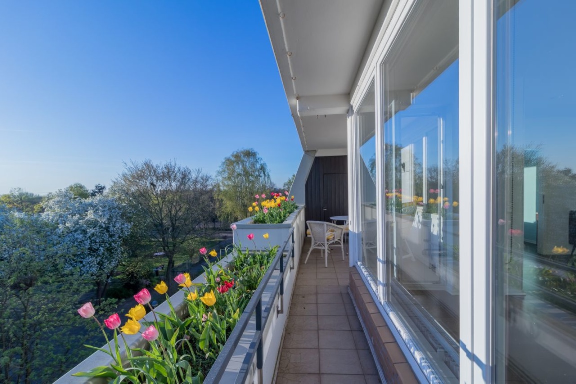 Designer Terrassenwohnung (18 min. Hbf) Natur, Dünen, Garten, Sauna, Parkplatz