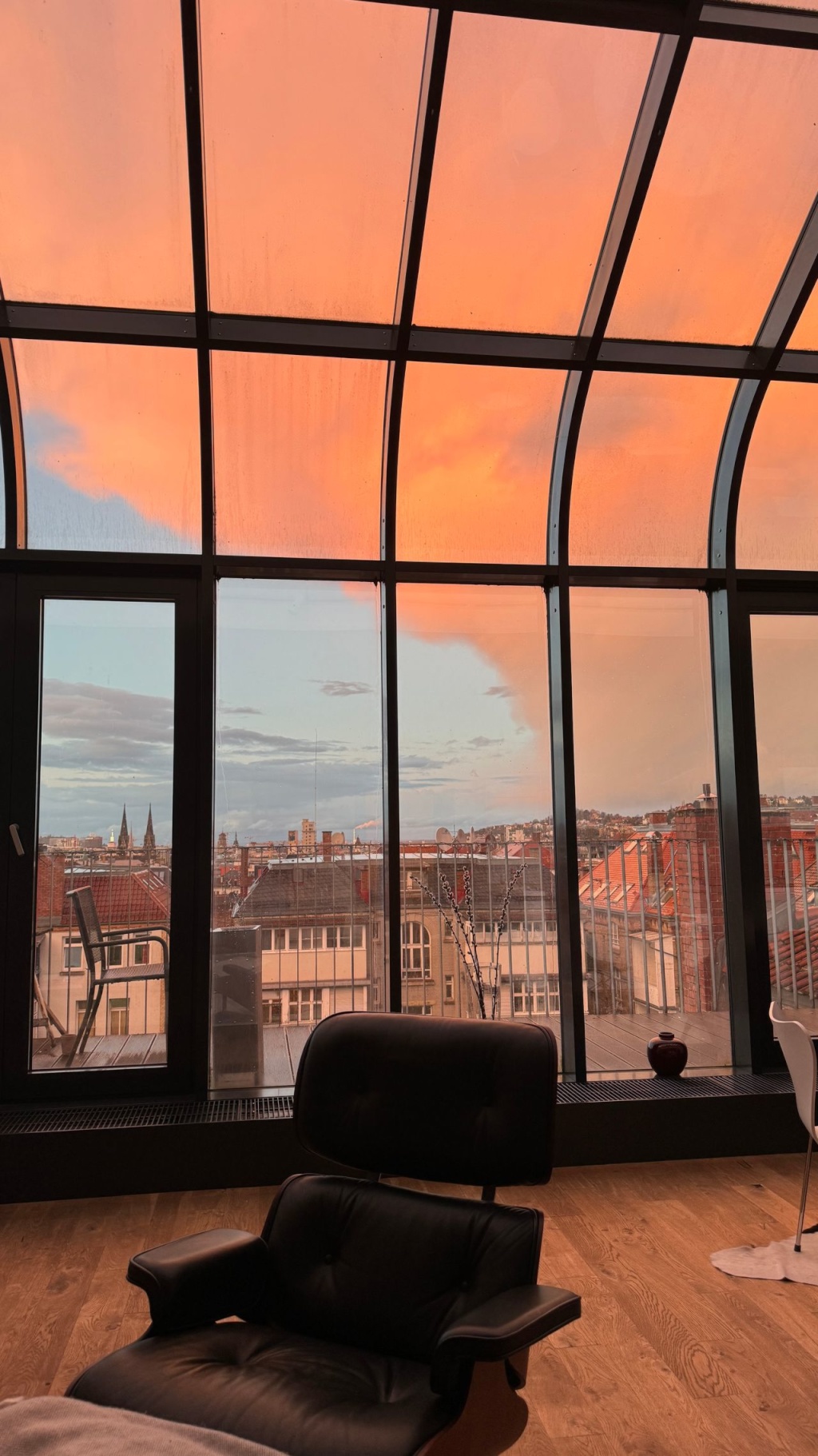 Penthouse WG-Zimmer direkt am Marienplatz – Marienplatz, 70178 Stuttgart Mitte – Vorschaubild 4