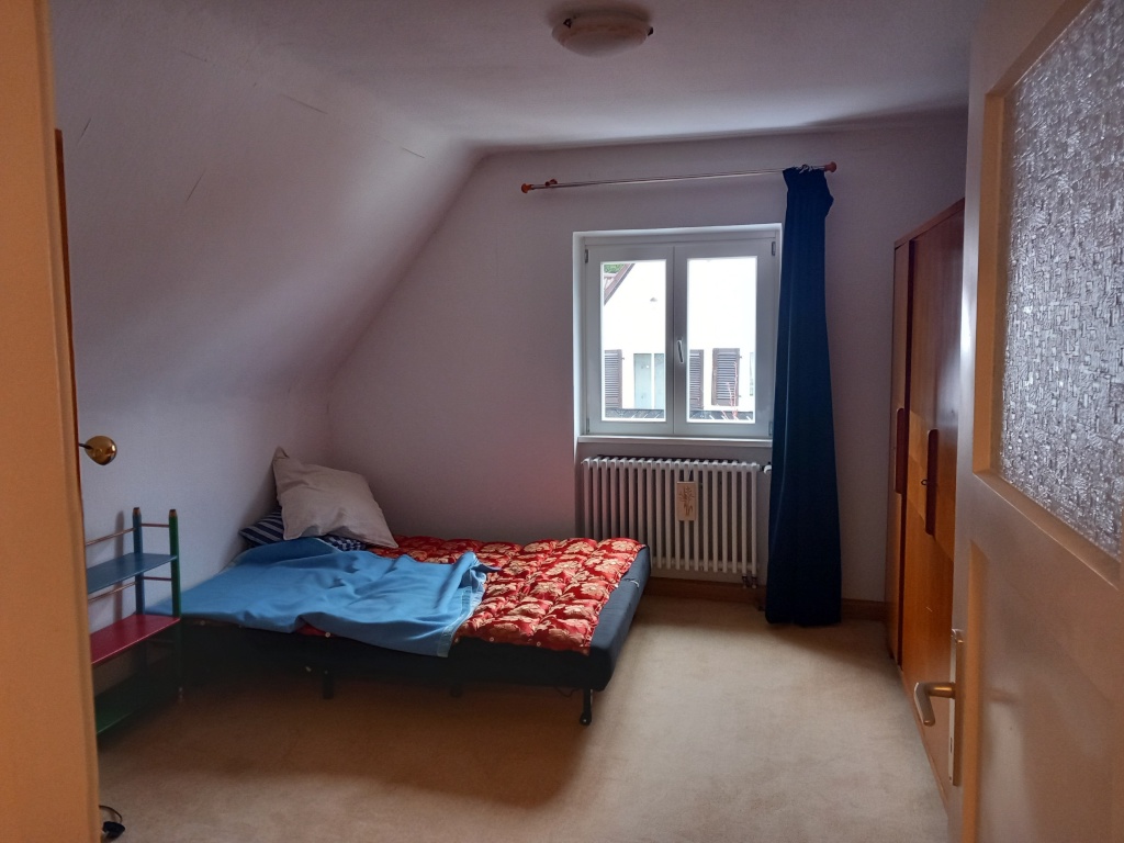 1 Room Flat Lämmchesberg/Uniwohnstadt Walter-Flex-Straße - picture 1