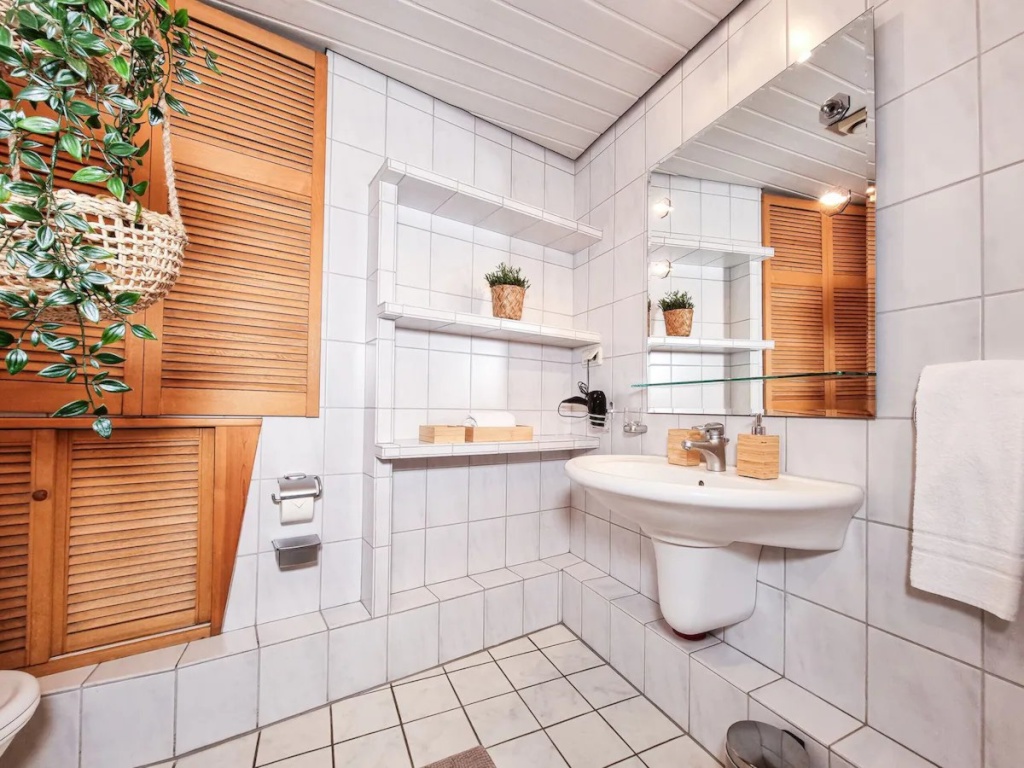 78 m2 Moderne 3 zimmer Dachgeschosswohnung mit Terrasse in Essen / Langzeitmiete – Goldschmidtstraße 3, 45127 Essen Ostviertel – Vorschaubild 13