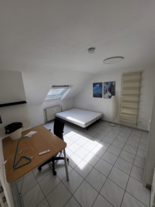 Anzeigenbild: Nur für HdBA-Studierende: Möblierte(s) Zimmer in 3er-WG ab 01.01.2027