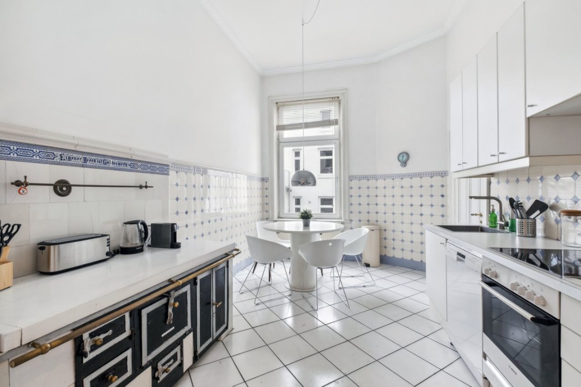Co-Living: Traumhafte Altbauwohnung in Bestlage – Schlüterstraße, 20146 Hamburg Harvestehude – Vorschaubild 8
