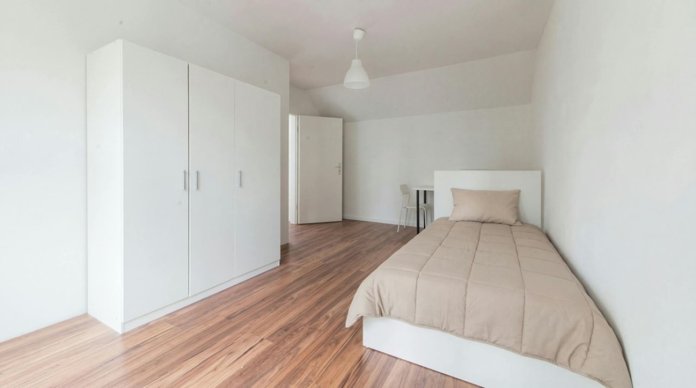 Wunderschönes & helles Zimmer im Zentrum von Kreuzberg – Charlottenstraße, 10969 Berlin Kreuzberg – Vorschaubild 2