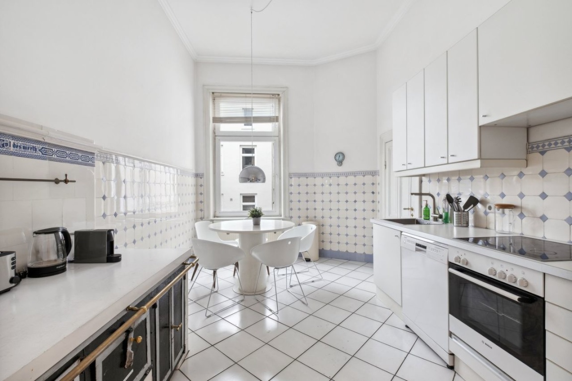 Co-Living: Traumhafte Altbauwohnung in Bestlage – Schlüterstraße, 20146 Hamburg Harvestehude – Vorschaubild 9