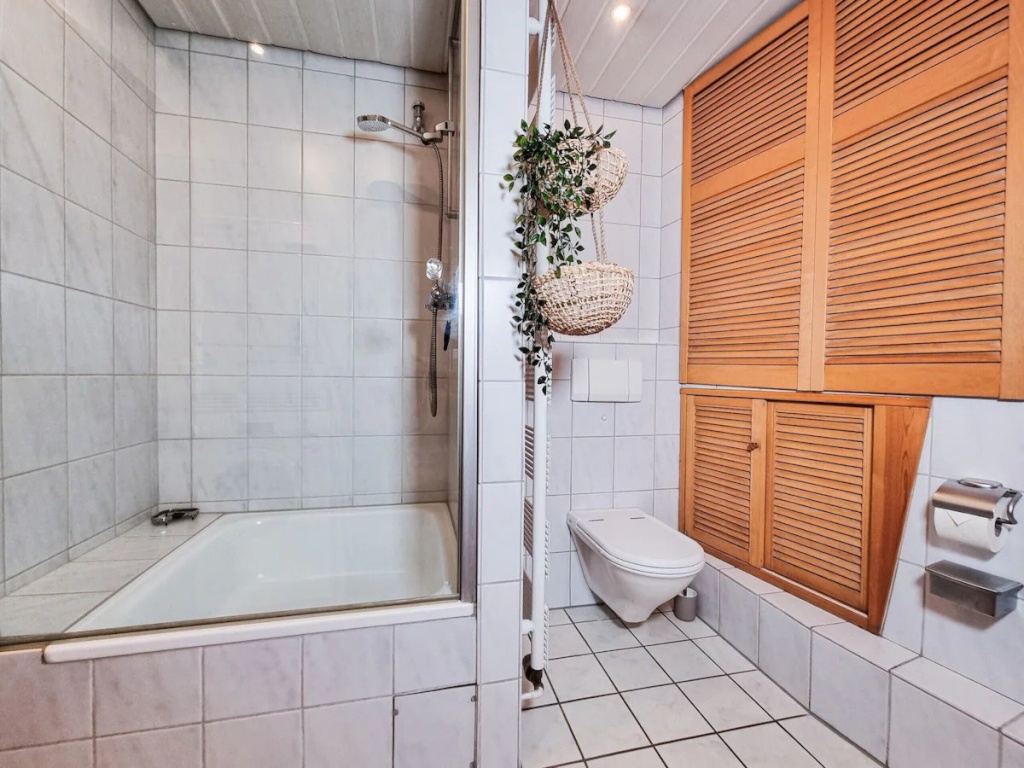 78 m2 Moderne 3 zimmer Dachgeschosswohnung mit Terrasse in Essen / Langzeitmiete – Goldschmidtstraße 3, 45127 Essen Ostviertel – Vorschaubild 14