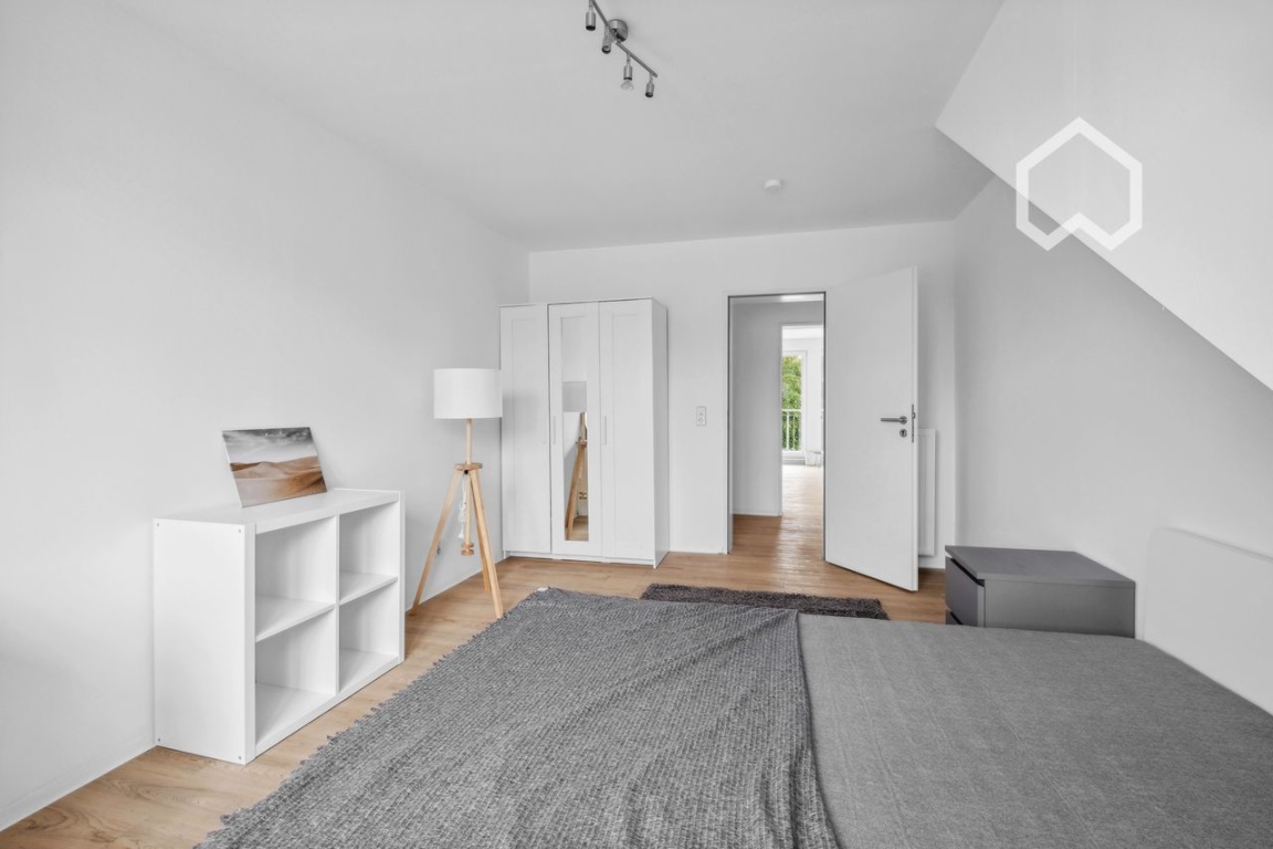 Co-Living: Eine helle, sehr modern und neuwertig eingerichtete Wohnung nahe Alster – Ifflandstraße, 22087 Hamburg – Vorschaubild 4