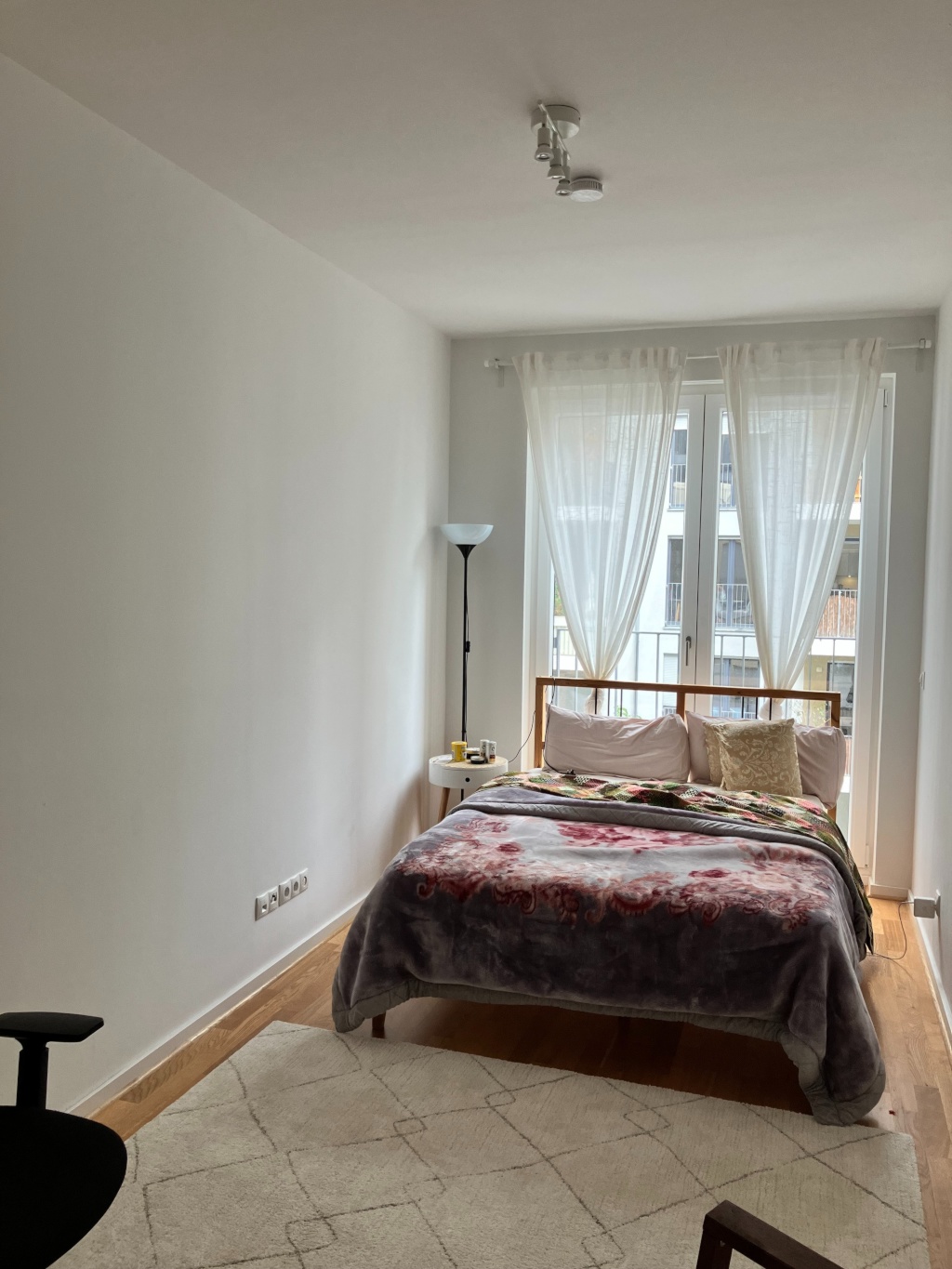 Sublet - 3 room modern apartment in Central Berlin – Schwartzkopff Straße 7K, 10115 Berlin Mitte – Vorschaubild 2