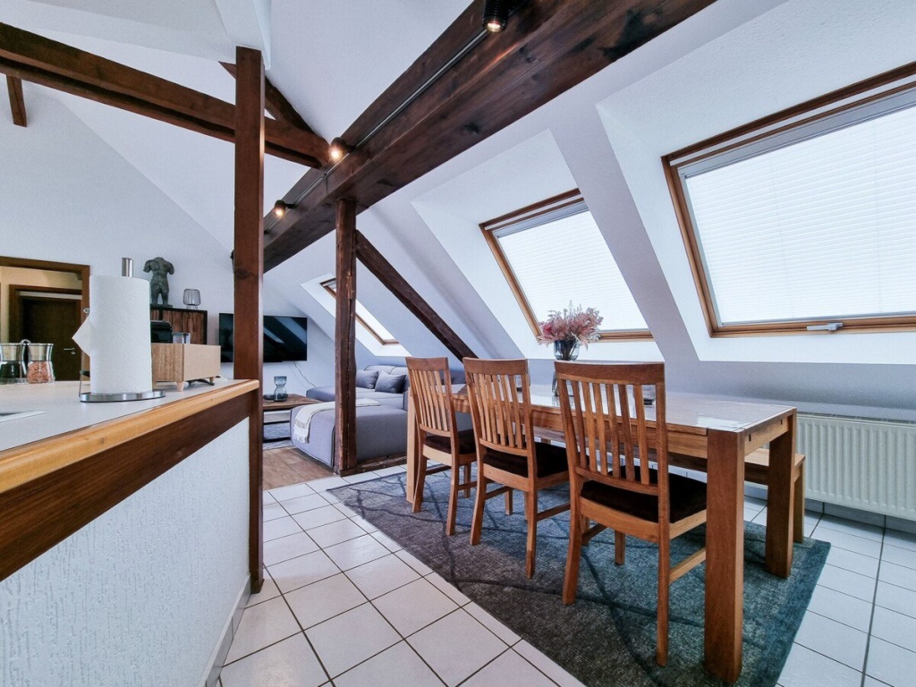 78 m2 Moderne 3 zimmer Dachgeschosswohnung mit Terrasse in Essen / Langzeitmiete – Goldschmidtstraße 3, 45127 Essen Ostviertel – Vorschaubild 7