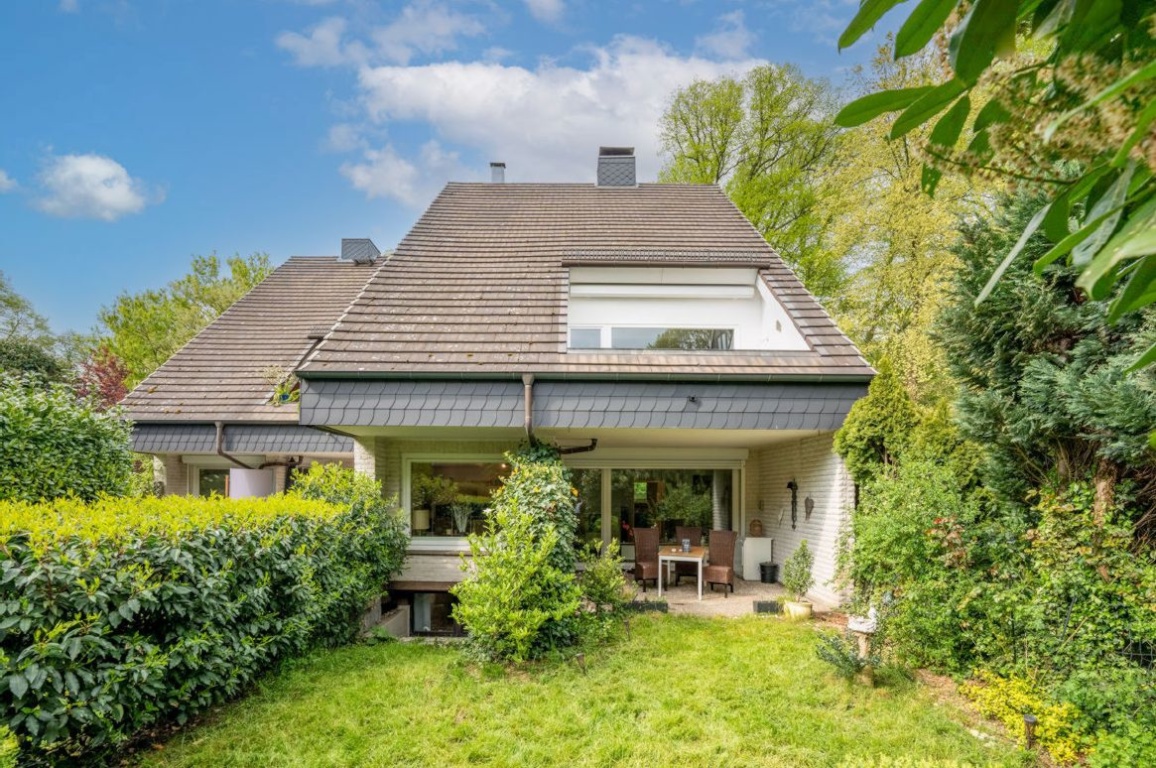 ZIMMER IN CHARMANTER WOHNUNG MIT EIGENEM GARTEN IM GRÜNEN HAMBURG WELLINGSBÜTTEL – Friedrich-Kirsten-Straße, 22391 Hamburg Bramfeld – Vorschaubild 11