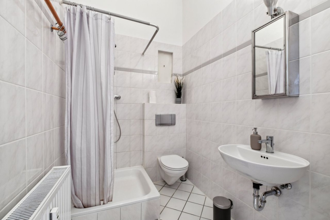 Co-Living: Traumhafte Altbauwohnung in Bestlage – Schlüterstraße, 20146 Hamburg Harvestehude – Vorschaubild 5
