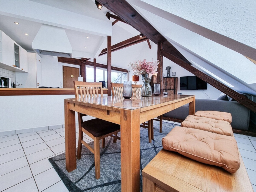 78 m2 Moderne 3 zimmer Dachgeschosswohnung mit Terrasse in Essen / Langzeitmiete – Goldschmidtstraße 3, 45127 Essen Ostviertel – Vorschaubild 8