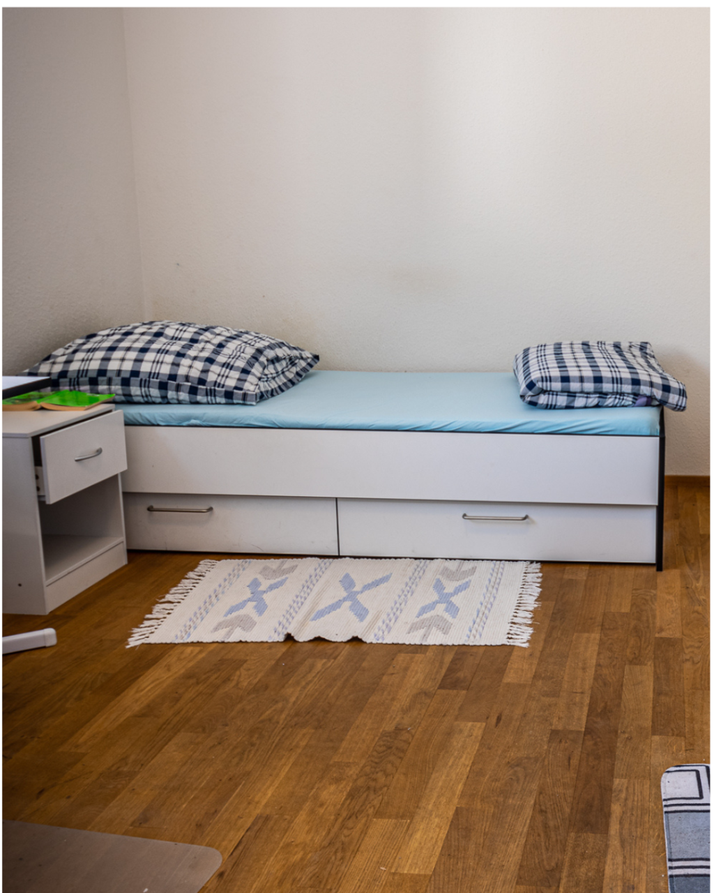 Habitación en WG Instituts-Viertel Rheinstraße 23 - Helles Zimmer | Parkettboden