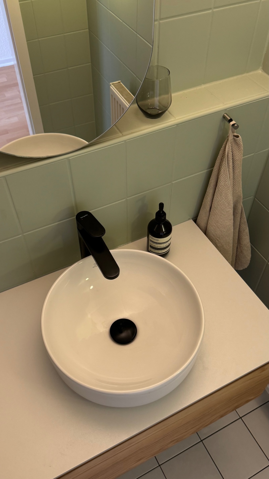 Design-Juwel über den Dächern von Pempelfort: Lichtdurchfluteter Erstbezug (vollmöbliert & All-In) – 40477 Düsseldorf Pempelfort – Vorschaubild 16