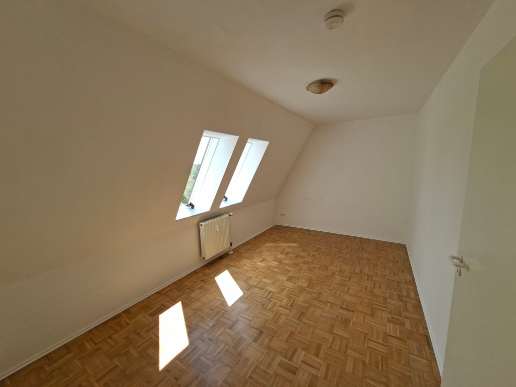 Green Oasis just 20 mins from Center! – Attilastrasse, 12247 Berlin Steglitz – Vorschaubild 15