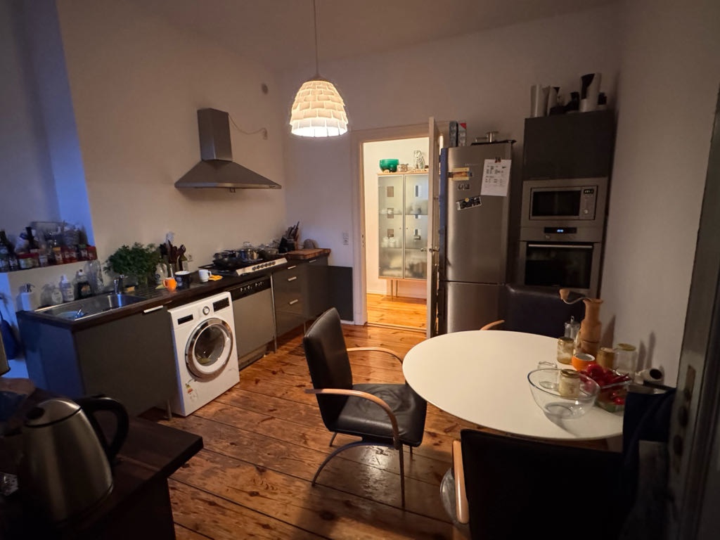 Flatshare Charlottenburg-Wilmersdorf Holsteinische Straße - nagelneue Waschmaschine