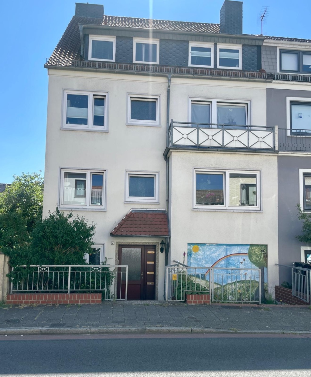 Kurzfristig frei geworden , durch Absage der neuem Mieter !3 Zimmer Wohnung zzgl. Apartment im Souterrain auch für 3-4 er WG geeignet Weidedammviertel in Bremen Findorff
