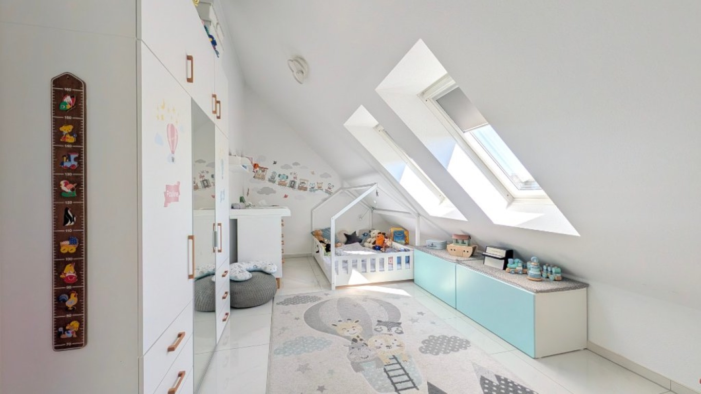 Traumhaftes Wohnen auf Zeit: Lichtdurchflutete DG-Maisonette-Wohnung mit Südterrasse (möbiliert) – Schösslerstraße 3a, 51109 Köln Brück – Vorschaubild 10