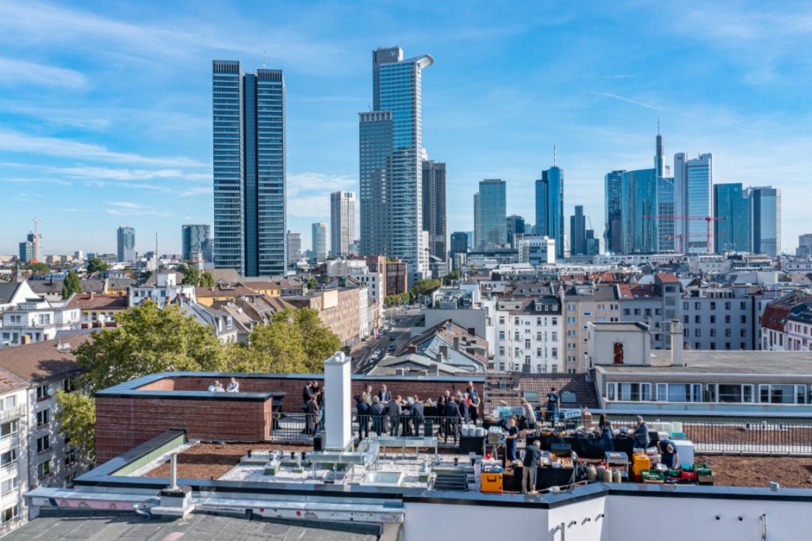 1-Zimmer-Wohnung Gallus Mainzer Landstraße 129 - Dachterrasse mit Skylineblick