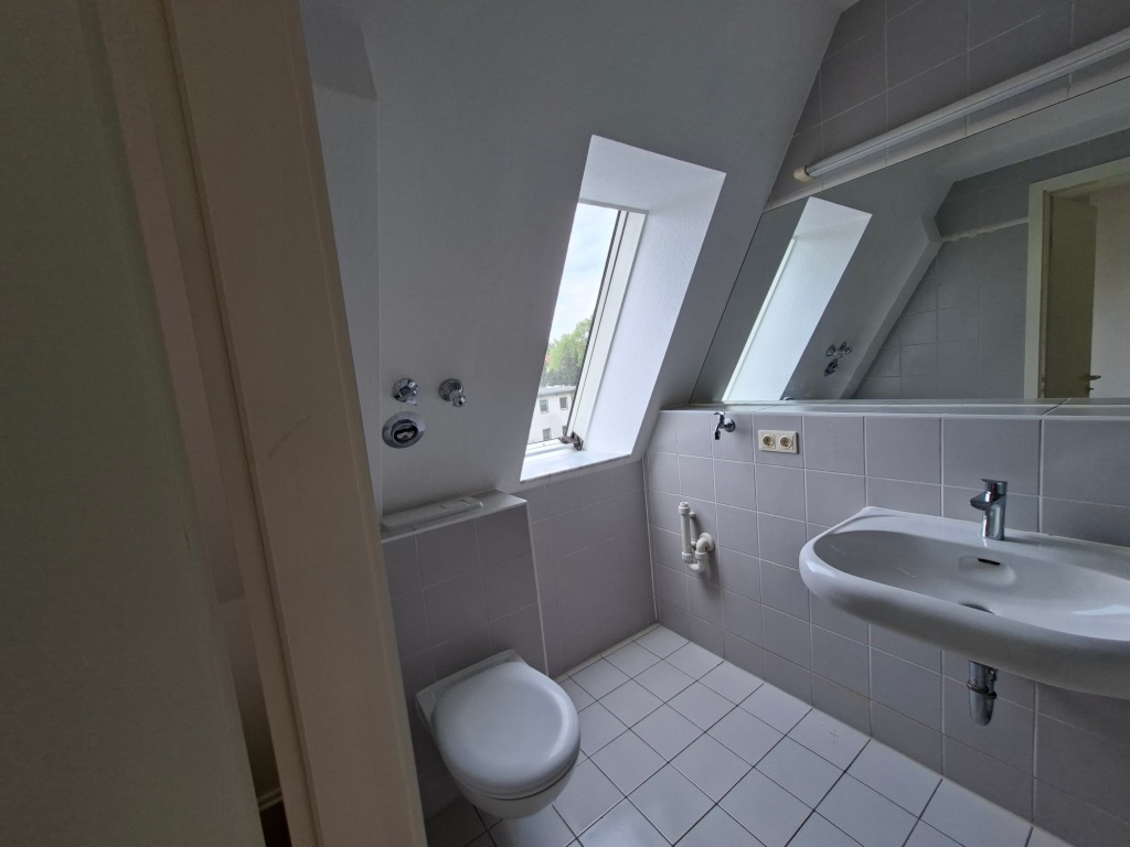 Green Oasis just 20 mins from Center! – Attilastrasse, 12247 Berlin Steglitz – Vorschaubild 12