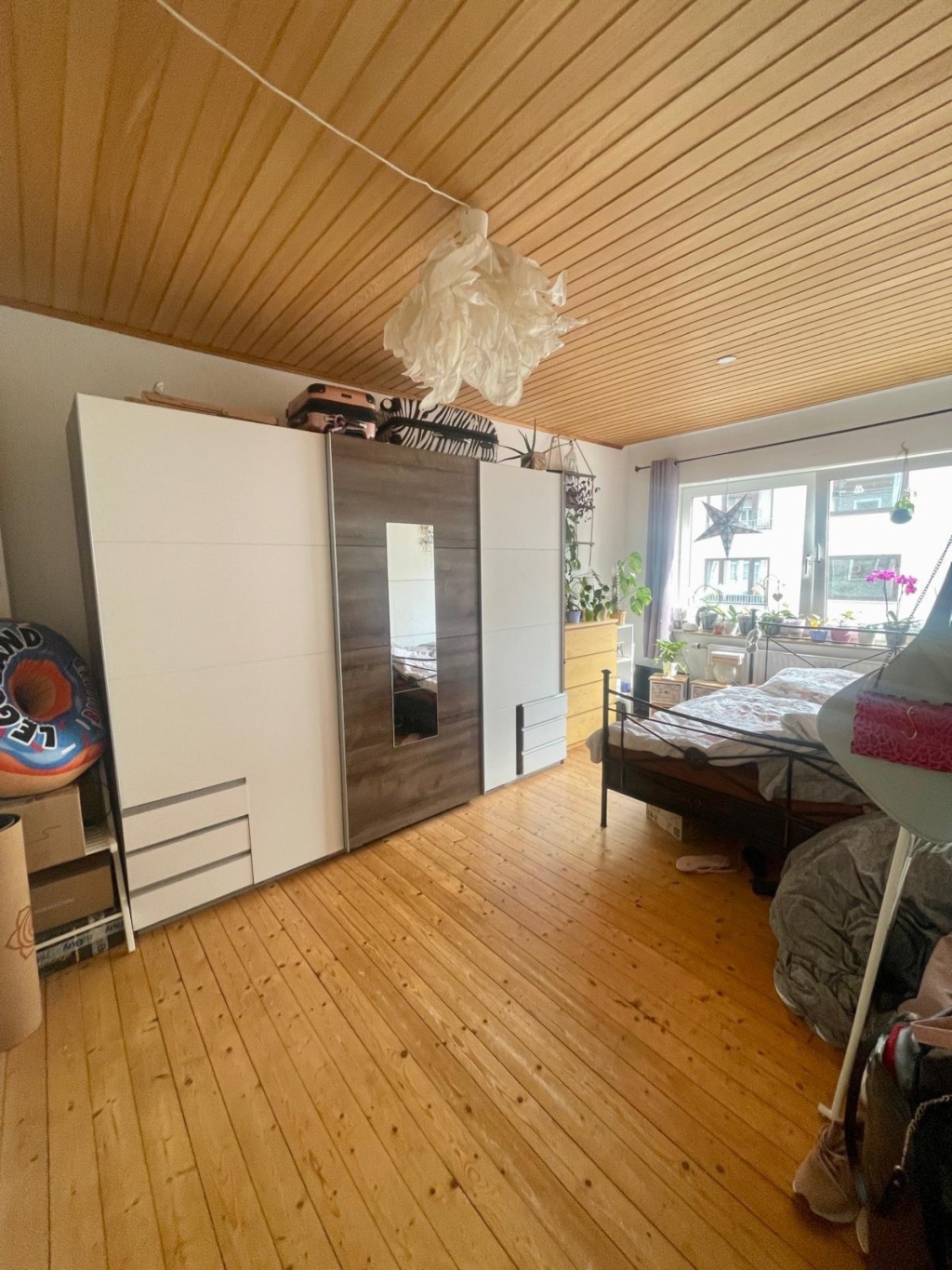 Kurzfristig frei geworden , durch Absage der neuem Mieter !3 Zimmer Wohnung zzgl. Apartment im Souterrain auch für 3-4 er WG geeignet Weidedammviertel in Bremen Findorff – Zwickauer Strasse 4, 28215 Bremen Findorff-Bürgerweide – Vorschaubild 3