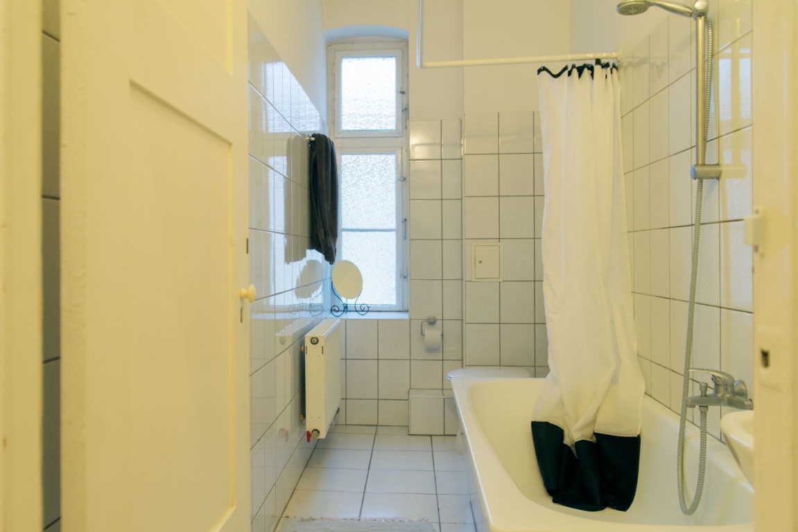 Flat Friedrichshain Mühsamstr - picture 3