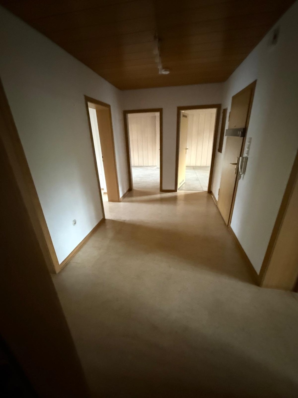 4 Zimmer-Whg, hell, zentral Nähe S/U-Bahn Stadthaus mit Balkon für eine 3 er WG prima geeignet – 44139 Dortmund Innenstadt – Vorschaubild 10