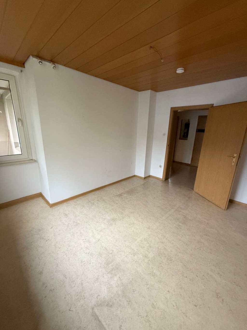 4 Zimmer-Whg, hell, zentral Nähe S/U-Bahn Stadthaus mit Balkon für eine 3 er WG prima geeignet – 44139 Dortmund Innenstadt – Vorschaubild 5