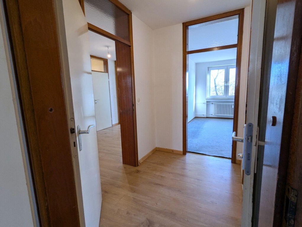Großzügige Wohnung Uni Nähe – Auf dem Backenberg 18, 44801 Bochum Querenburg – Vorschaubild 2