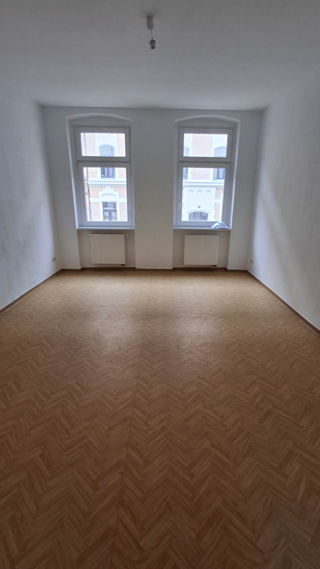 3 Raum Wohnung mit Balkon Hochparterre – Krondorfer Straße 3, 6112 Halle (Saale) – Vorschaubild 2