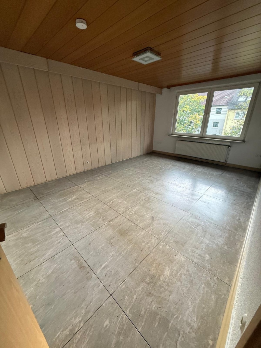 4 Zimmer-Whg, hell, zentral Nähe S/U-Bahn Stadthaus mit Balkon für eine 3 er WG prima geeignet