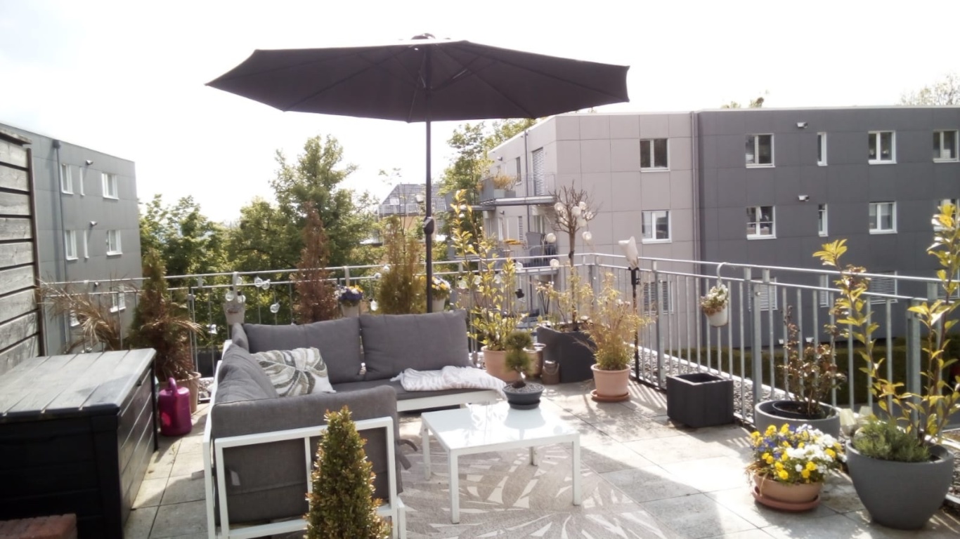 Möblierte 1-Zimmerwohnung mit großer Dachterrasse auf den Zietenterrassen - Zwischenmiete ab 01.09.26 – Bettina-von-Arnim-Straße, 37085 Göttingen Geismar – Vorschaubild 2